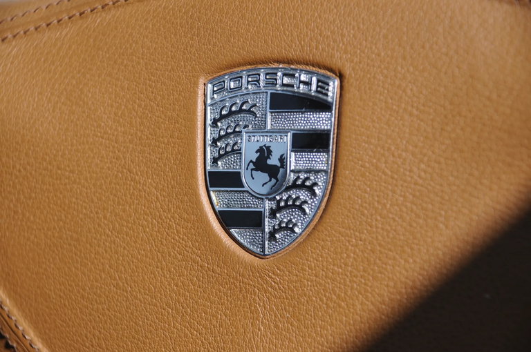 Porsche 996 Carrera 4 Millennium Edition