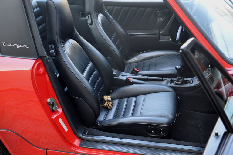 Porsche 964 Carrera 4