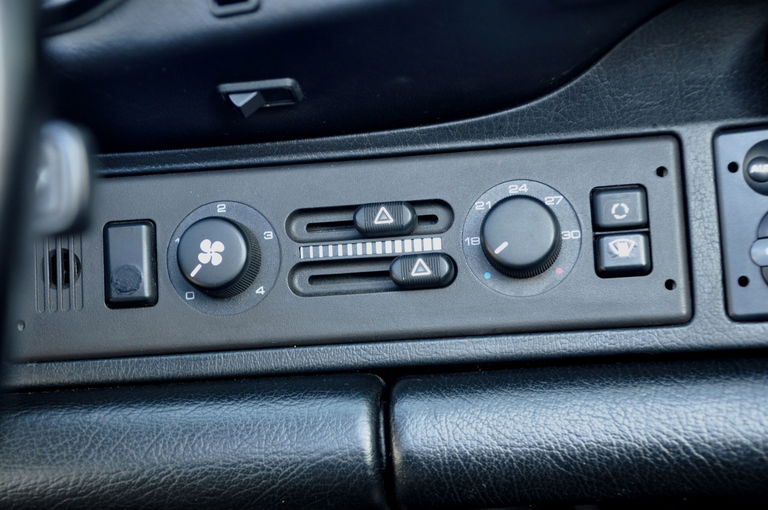 Porsche 964 Carrera 4