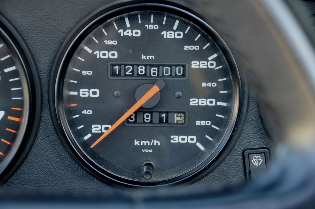 Porsche 964 Carrera 4