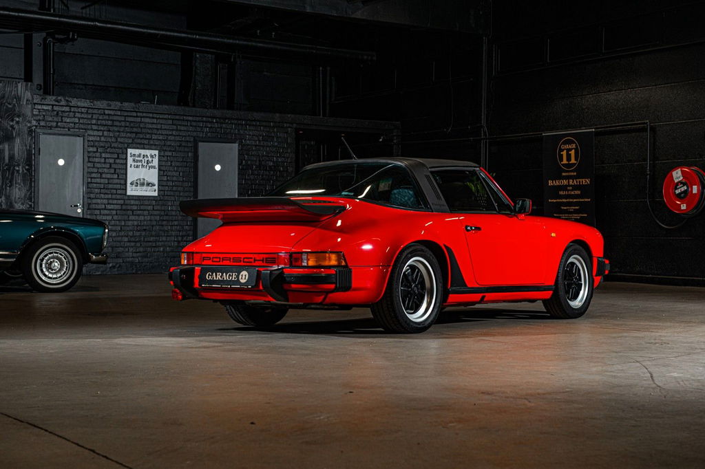 Porsche 911 Carrera 3.2