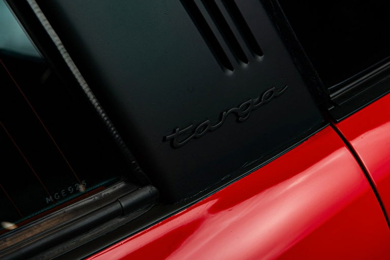 Porsche 911 Carrera 3.2