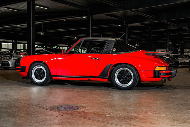 Porsche 911 Carrera 3.2