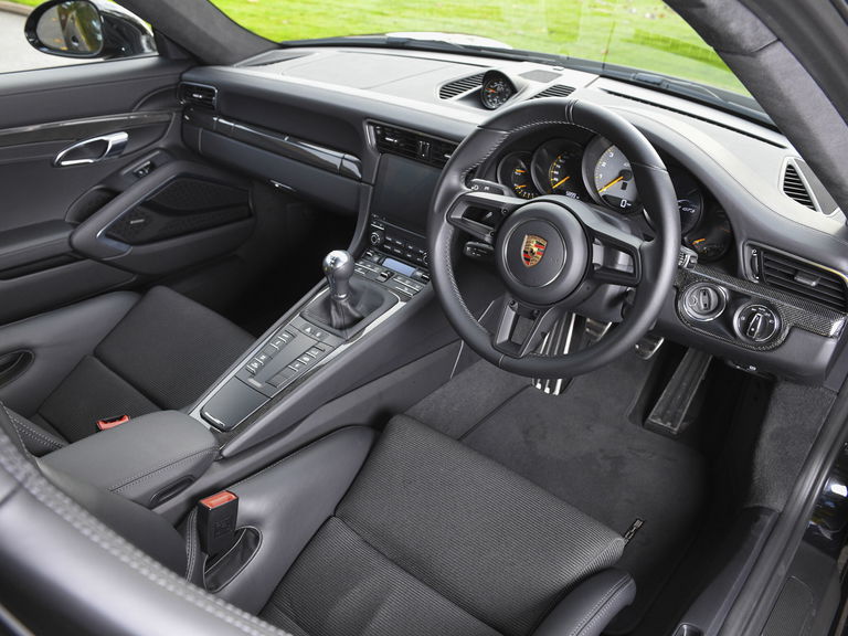 Porsche 991 GT3 Touring