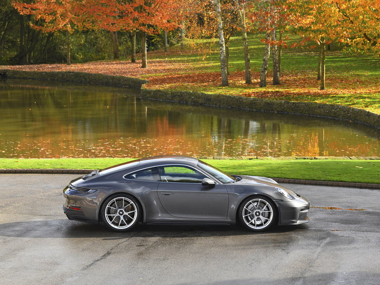 Porsche 992 GT3 Touring