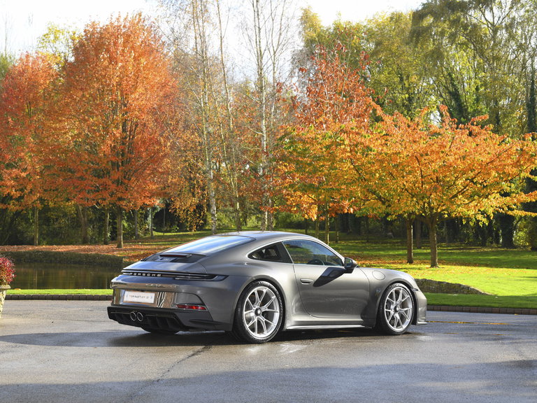 Porsche 992 GT3 Touring