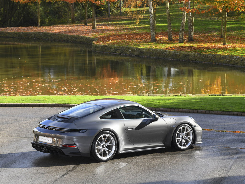Porsche 992 GT3 Touring