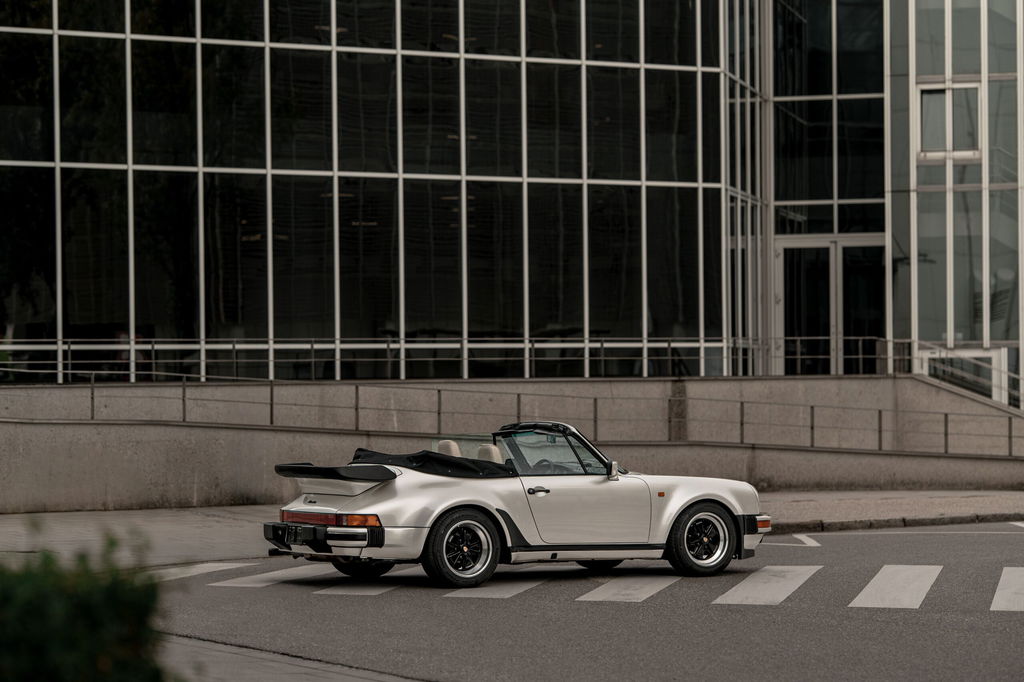 Porsche 911 Turbo 3.3