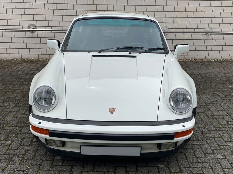 Porsche 911 Turbo 3.3