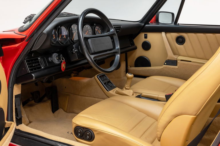 Porsche 964 Carrera 4