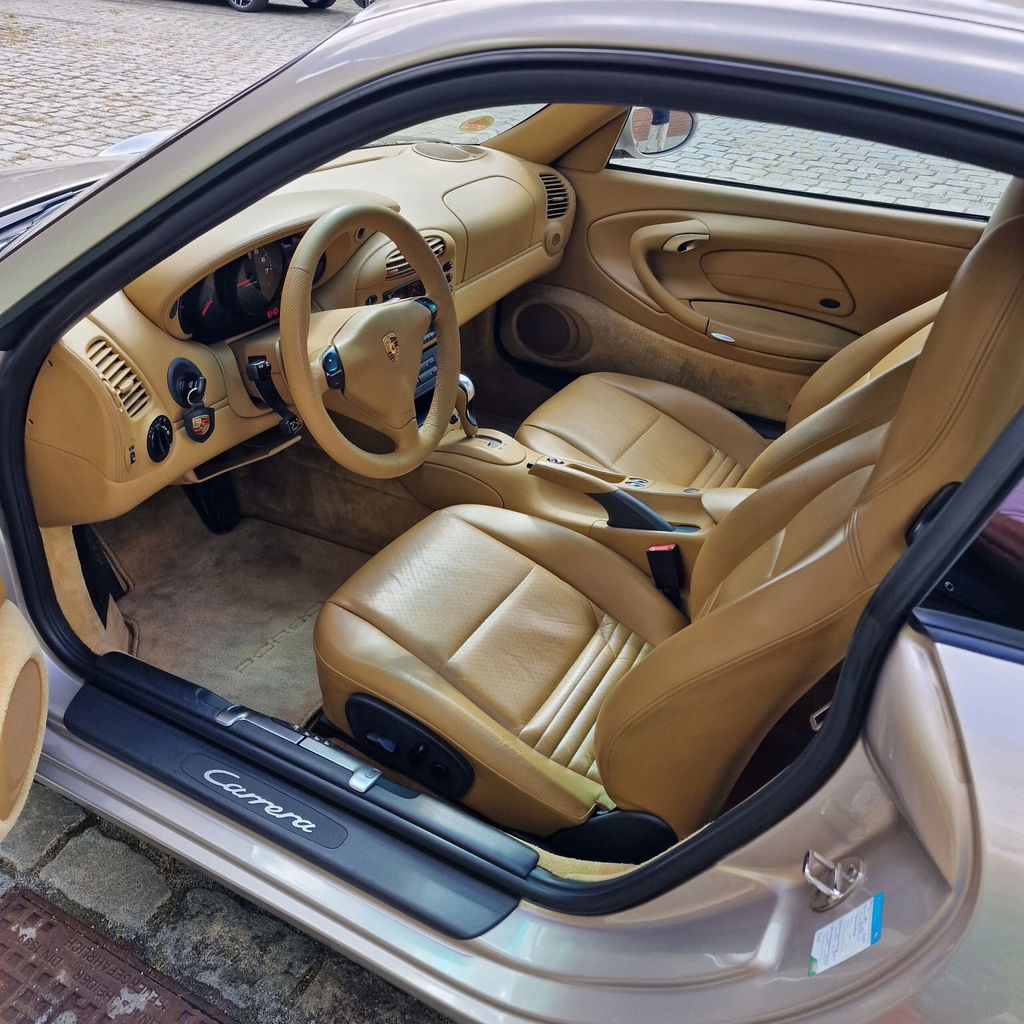 Porsche 996 Carrera