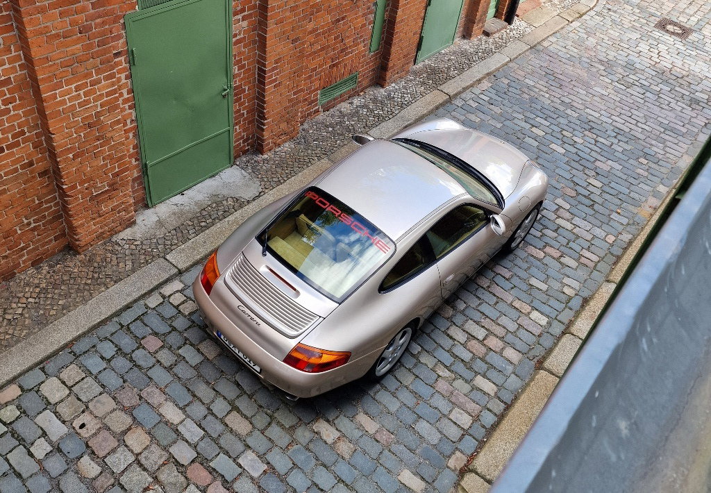 Porsche 996 Carrera