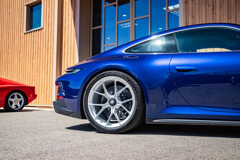 Porsche 992 GT3 Touring