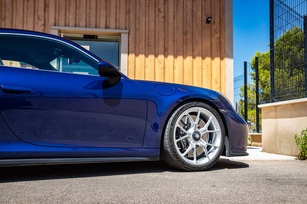 Porsche 992 GT3 Touring