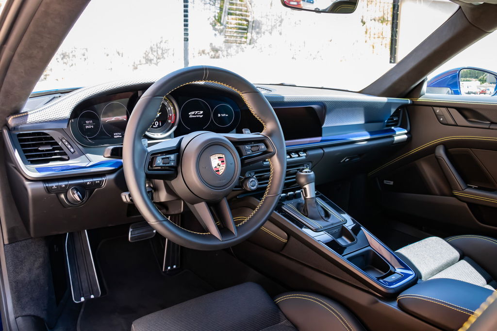 Porsche 992 GT3 Touring