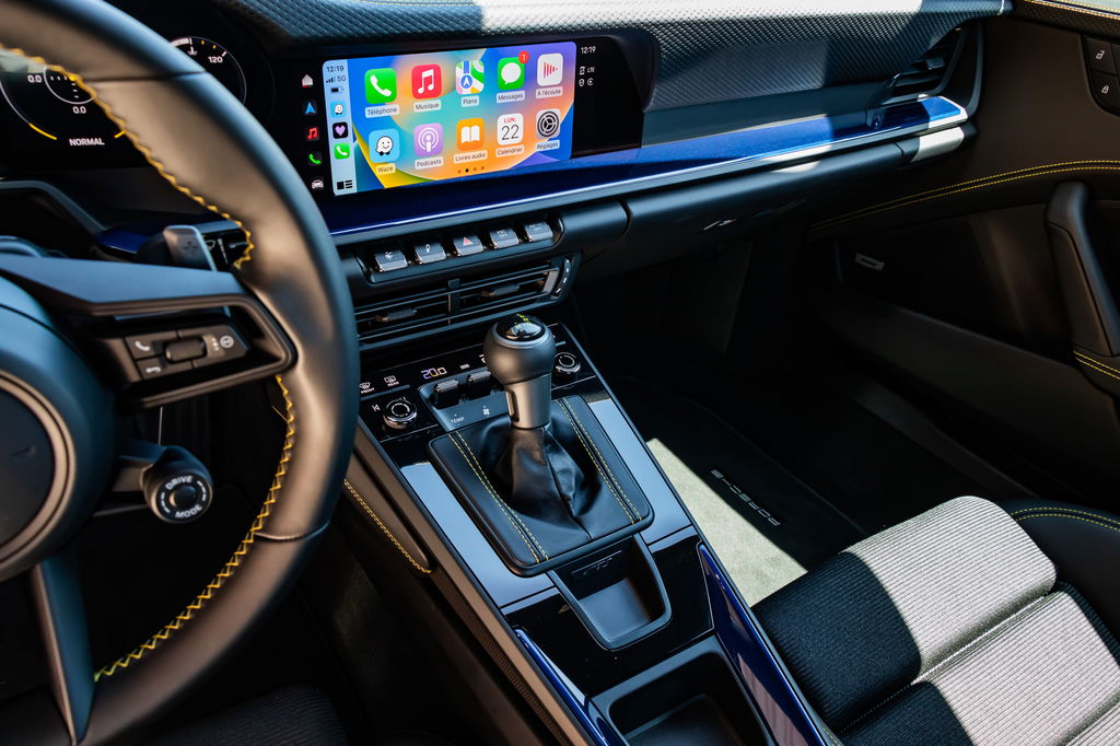 Porsche 992 GT3 Touring