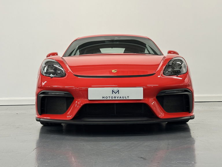 Porsche 718 Cayman GT4