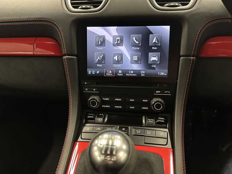 Porsche 718 Cayman GT4