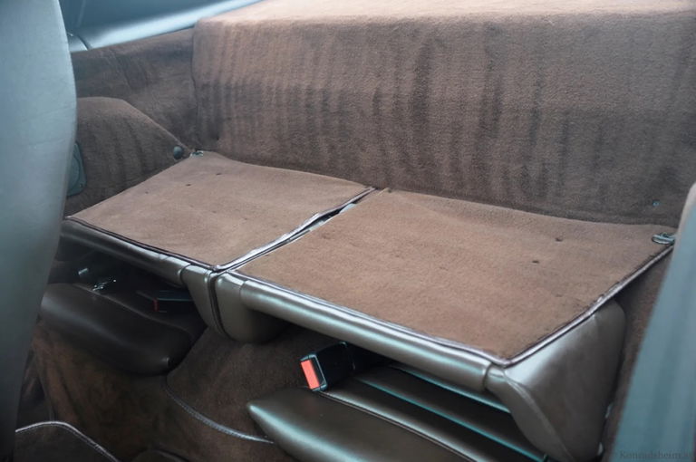 Porsche 911 Carrera 3.2 (KAT)