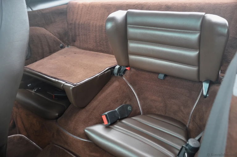 Porsche 911 Carrera 3.2 (KAT)