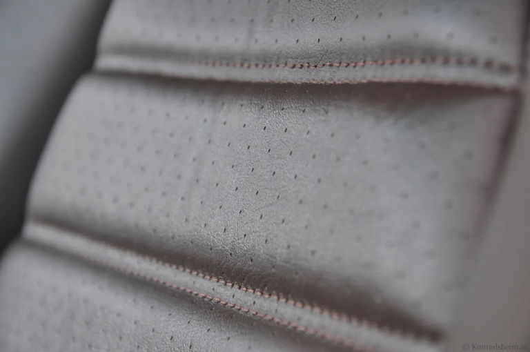 Porsche 911 Carrera 3.2 (KAT)