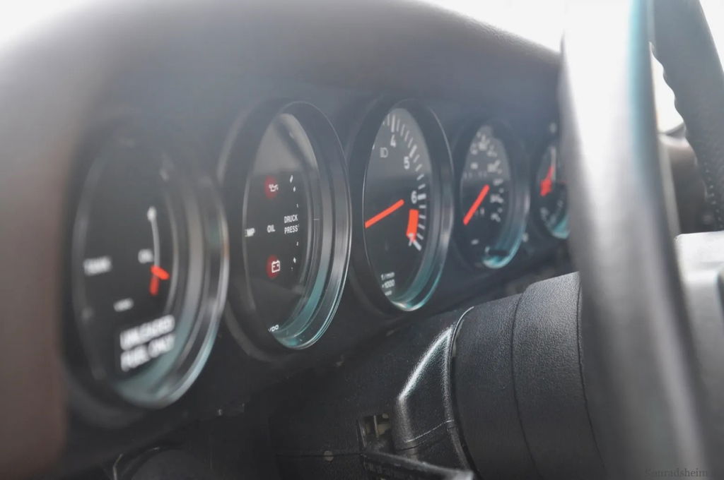 Porsche 911 Carrera 3.2 (KAT)