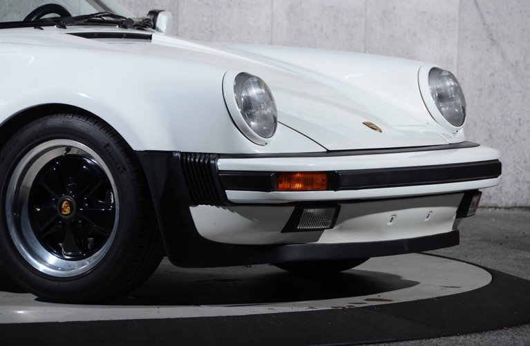 Porsche 911 Carrera 3.2 Speedster (US)