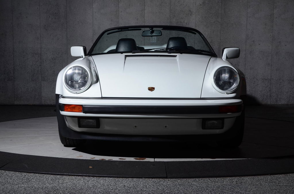 Porsche 911 Carrera 3.2 Speedster (US)
