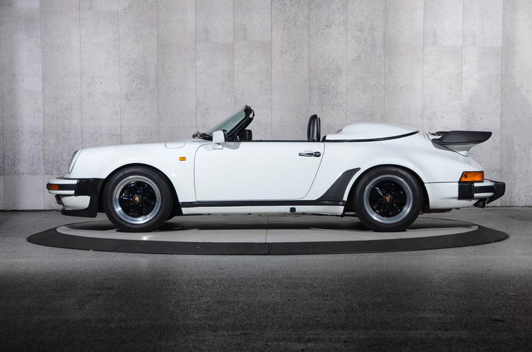 Porsche 911 Carrera 3.2 Speedster 
