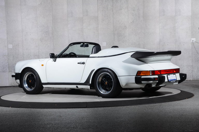 Porsche 911 Carrera 3.2 Speedster (US)