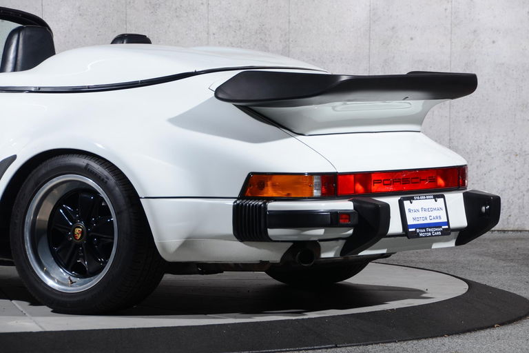 Porsche 911 Carrera 3.2 Speedster (US)