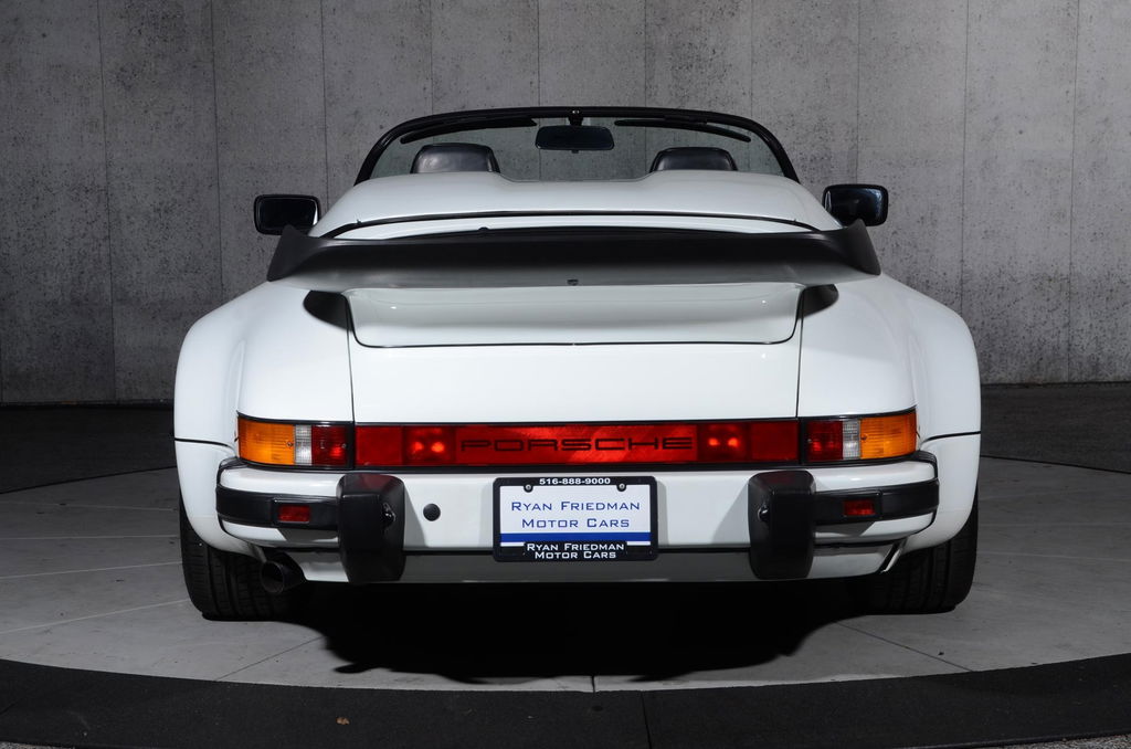 Porsche 911 Carrera 3.2 Speedster (US)