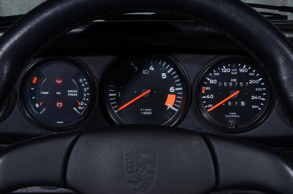 Porsche 911 Carrera 3.2 Speedster (US)