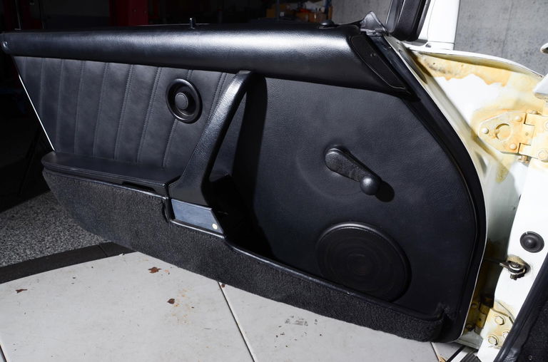 Porsche 911 Carrera 3.2 Speedster (US)