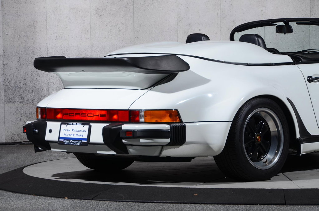 Porsche 911 Carrera 3.2 Speedster (US)