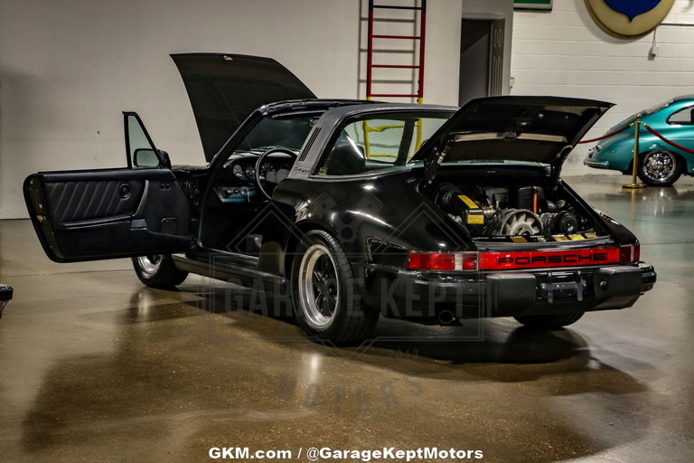 Porsche 911 Carrera 3.2 (US)