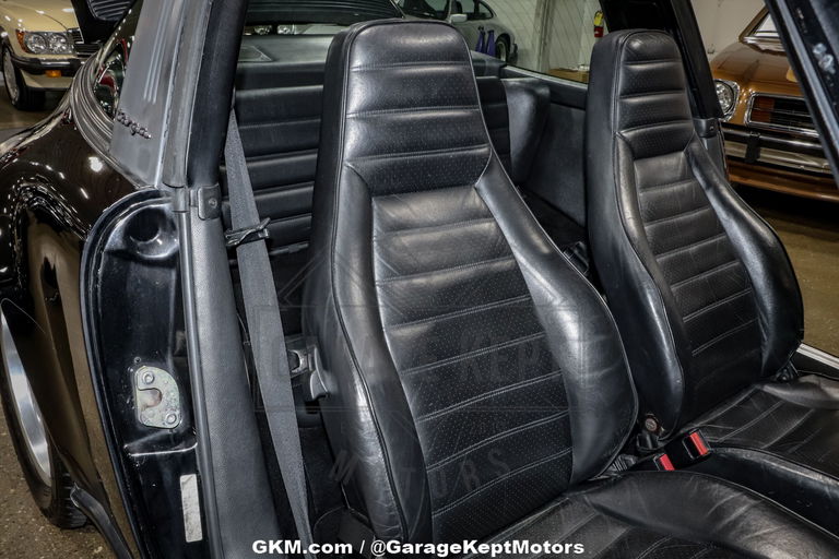 Porsche 911 Carrera 3.2 (US)