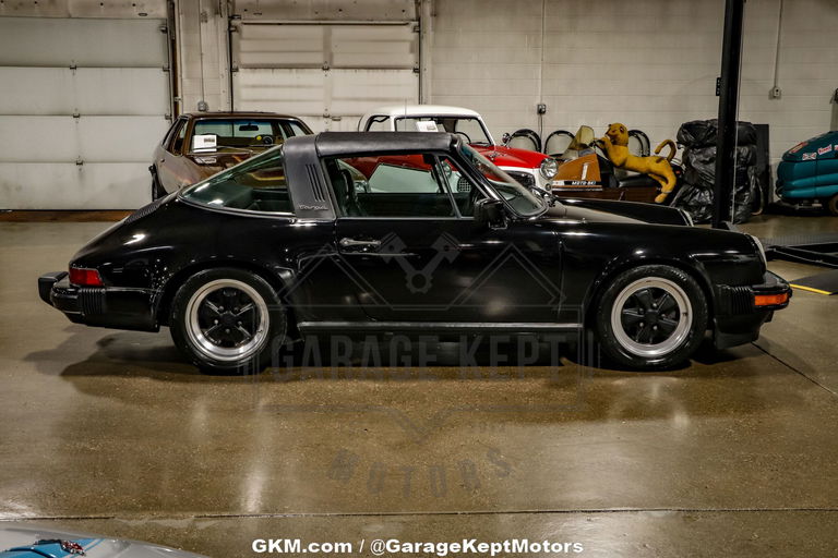 Porsche 911 Carrera 3.2 (US)