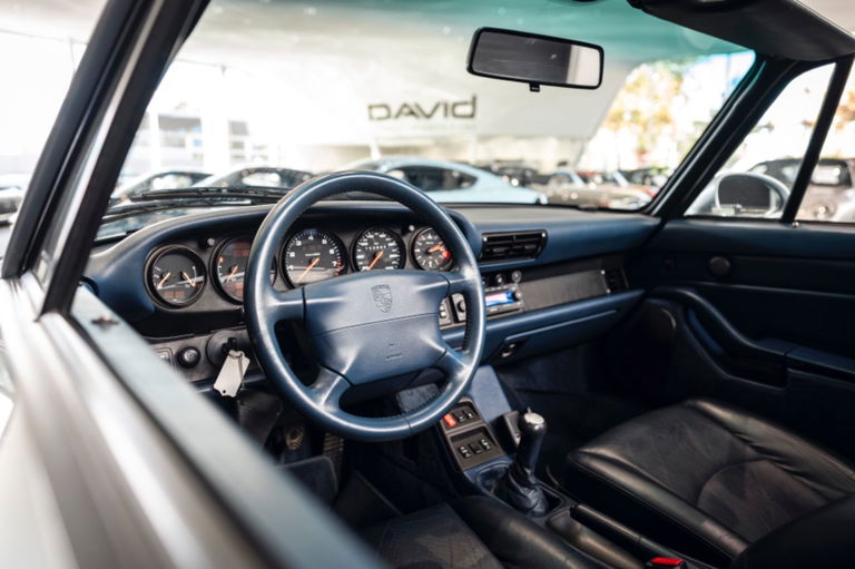 Porsche 993 Carrera 4