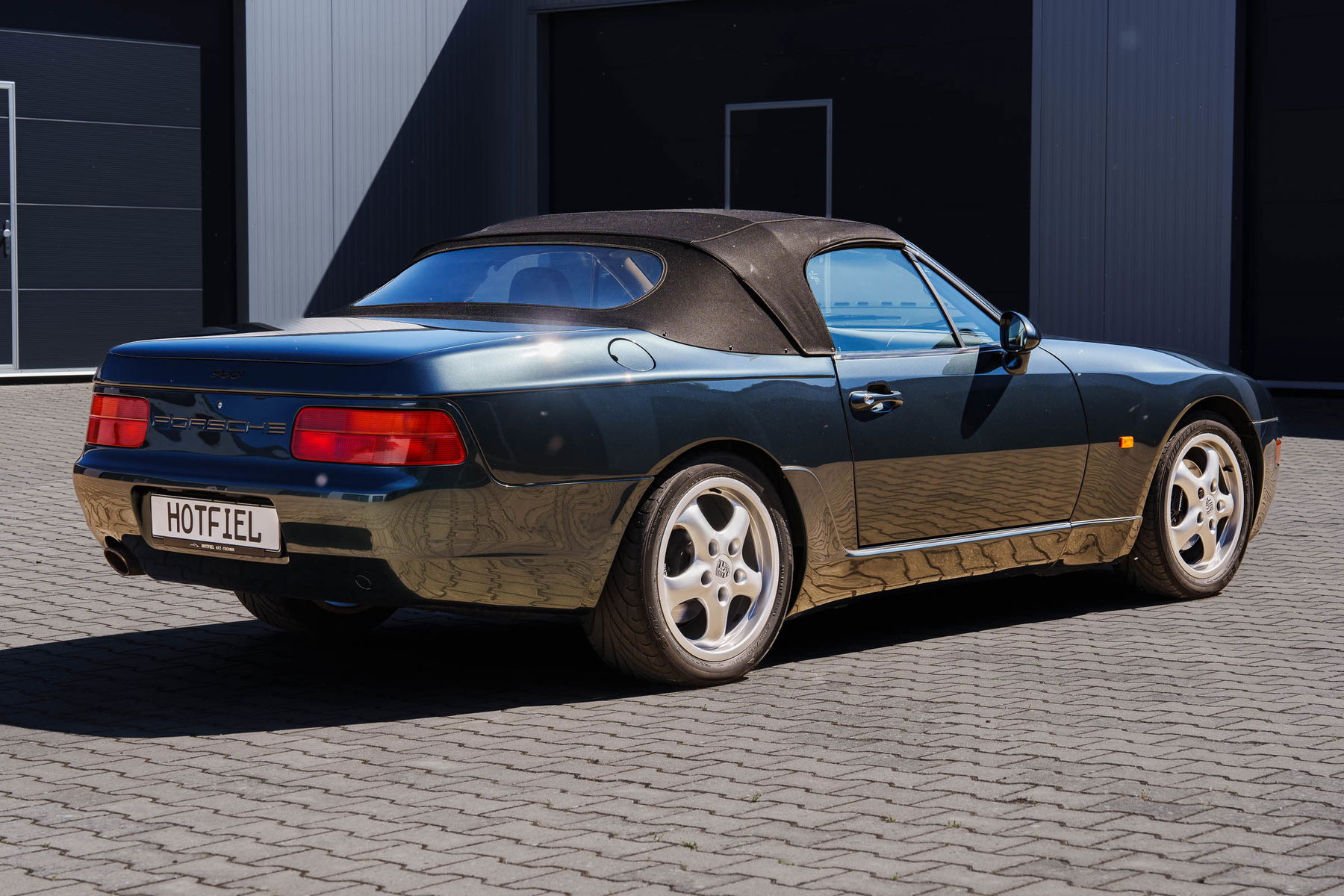 分割1 1993 Porsche 968 | Motorcar Studio
