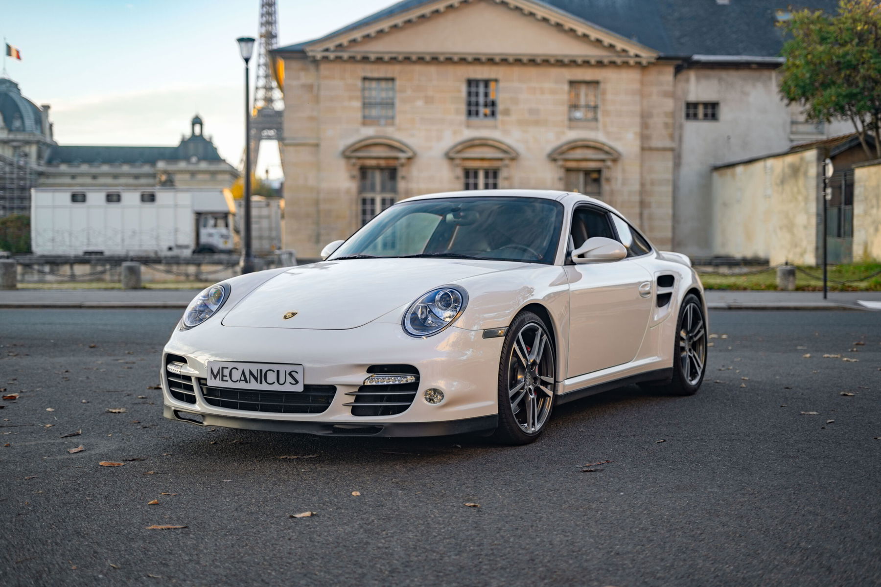 HAY CPH DEUX 220 パールホワイト 34k-Mile 2009 Porsche 997.2 Carrera Coupe PDK | PCARMARKET