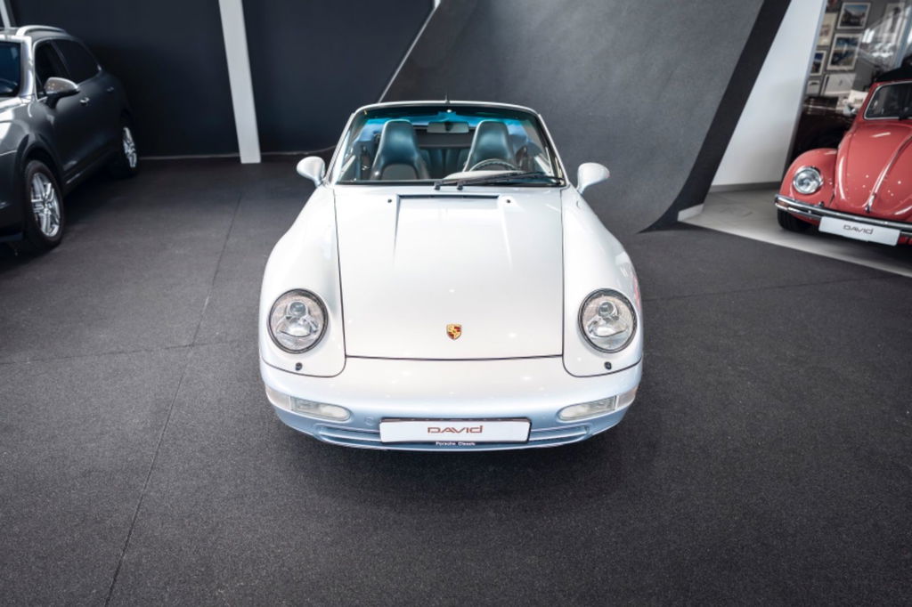 Porsche 993 Carrera 4