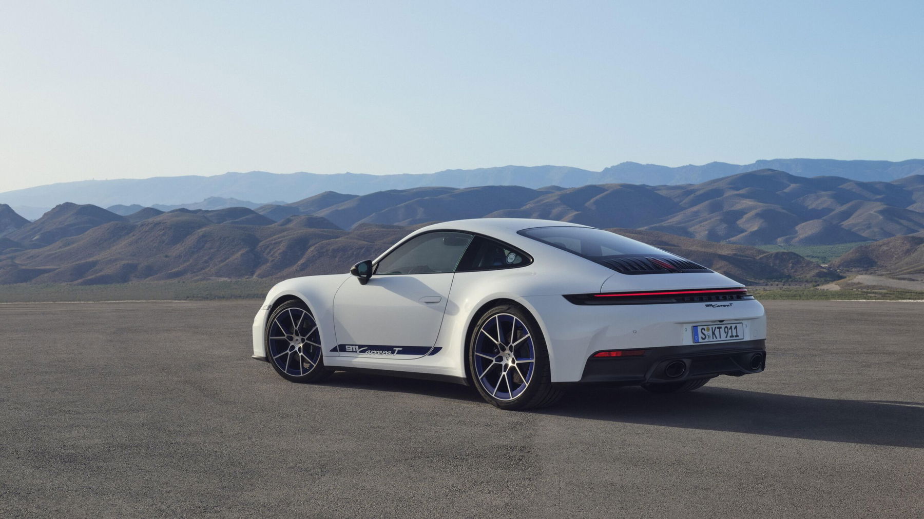 2025 Porsche 911 Carrera T
Porsche 992.2 Carrera T