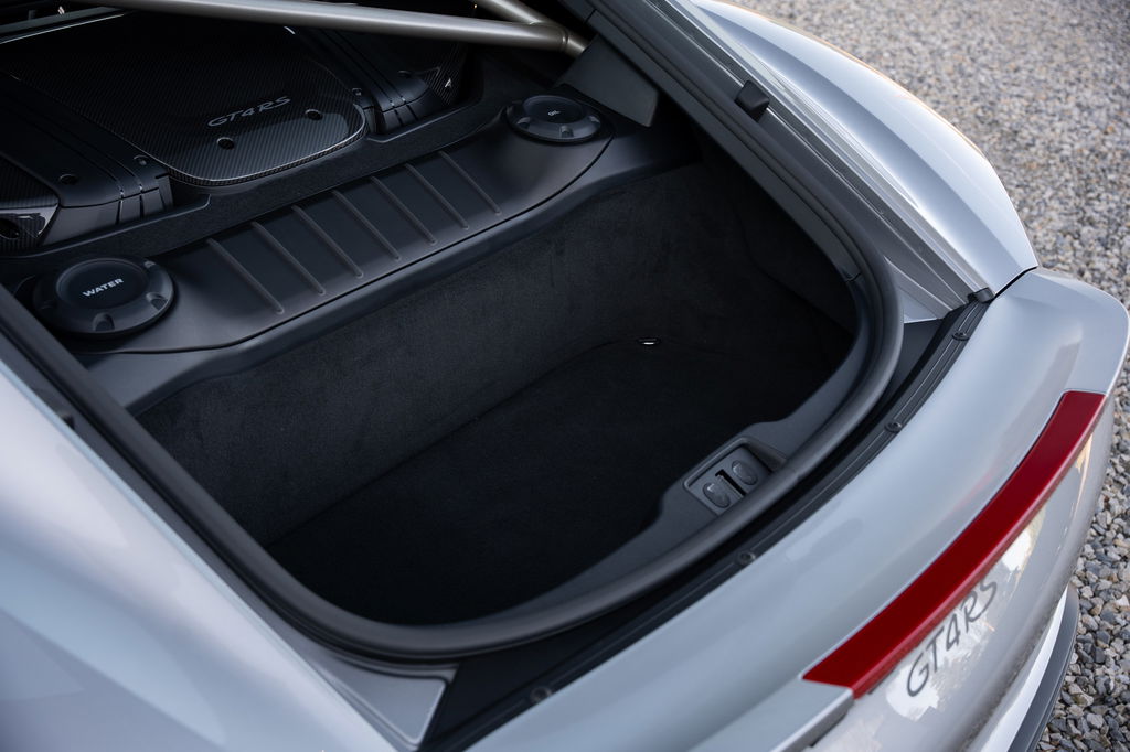 Porsche 718 Cayman GT4 RS