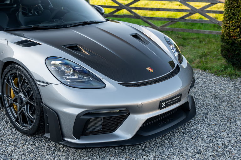 Porsche 718 Cayman GT4 RS