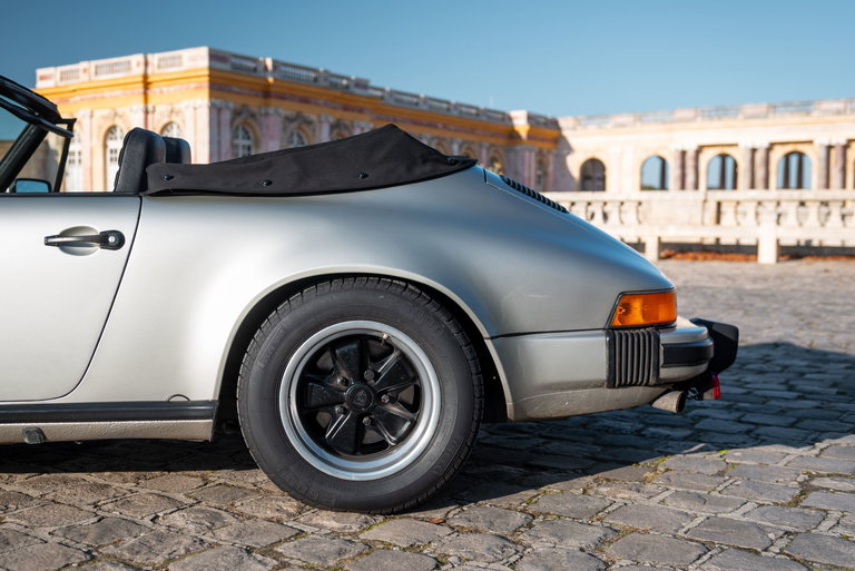 Porsche 911 Carrera 3.2