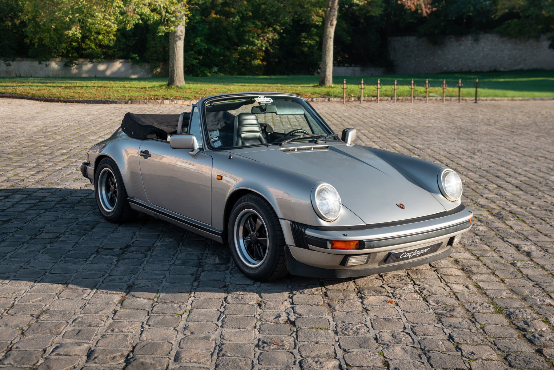 Porsche 911 Carrera 3.2 1984 - elferspot.com - Marketplace for