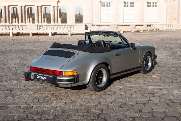 Porsche 911 Carrera 3.2