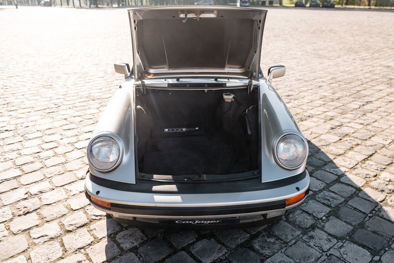 Porsche 911 Carrera 3.2