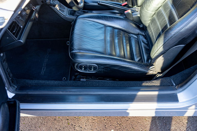 Porsche 964 Carrera 4